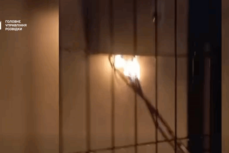 ГУР показало, як партизани нищать вежі зв’язку в РФ