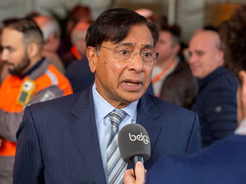 Індійський мільярдер закуповує підсанкційну російську нафту – ЗМІ