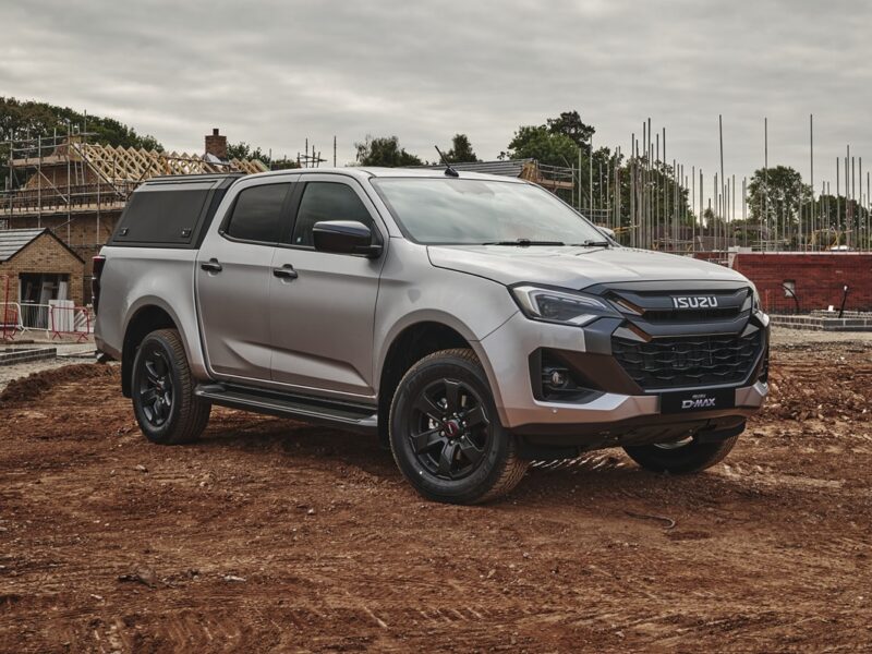 Isuzu представила комерційну версію пікапа D-Max V-Cross