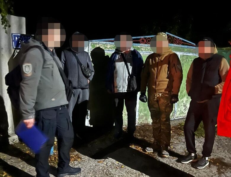 Харківські військові збували пальне з частини