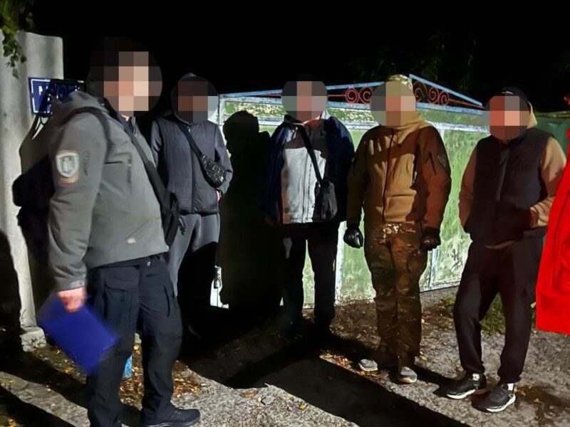 Харківські військові збували пальне з частини