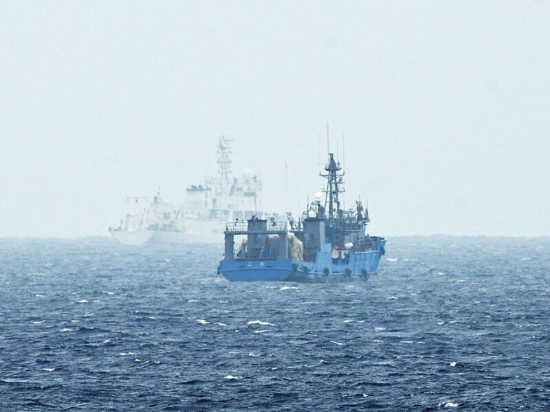 Китай і Філіппіни звинуватили одне одного у зіткненні суден