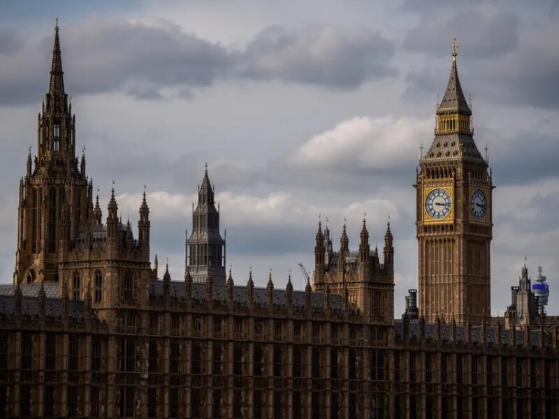 Китай шпигував у британському уряді десятиліттями – ЗМІ