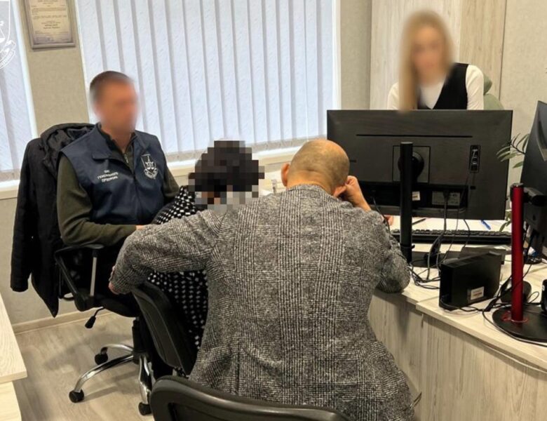 Колишня керівниця секретаріату омбудсмена отримала підозру