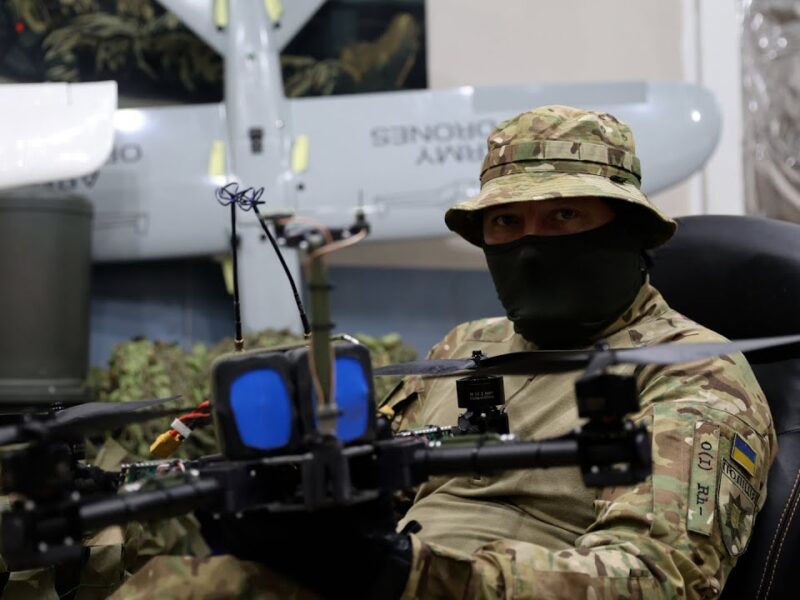 «Правильне налаштування дрона — ключ до успішного виконання завдання», – боєць на псевдо Оса