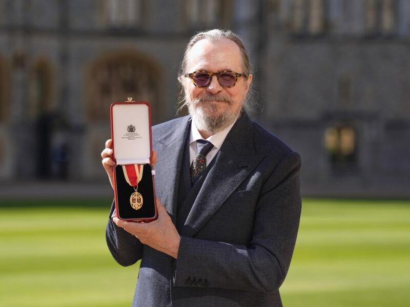 Легендарний актор Ґері Олдман отримав лицарський титул