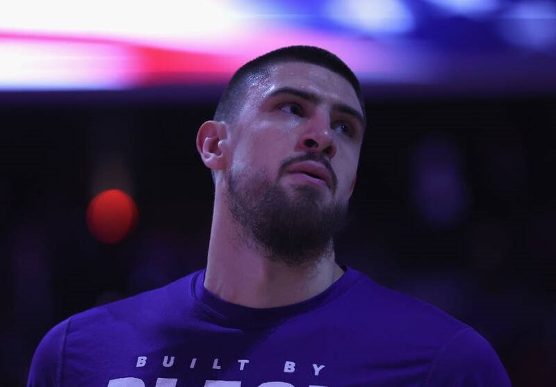 Лень у першій грі з новою командою Нью-Йорк Нікс перемагає Філадельфію