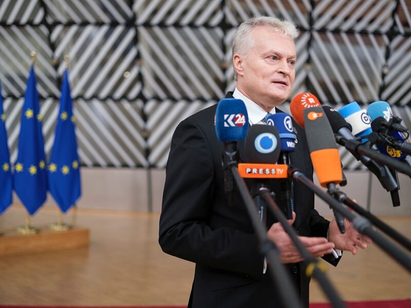 Литва розгляне обмеження транзиту до Калінінграда