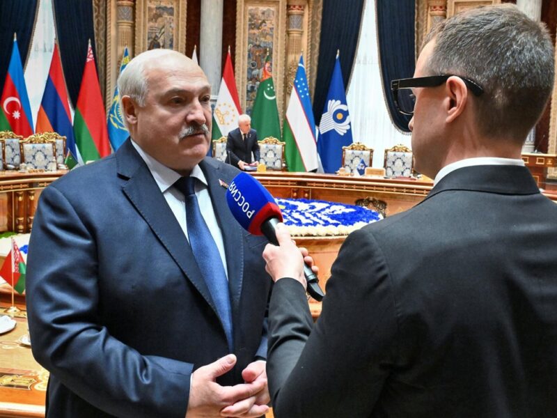 Лукашенко знову пригрозив Зеленському втратою країни