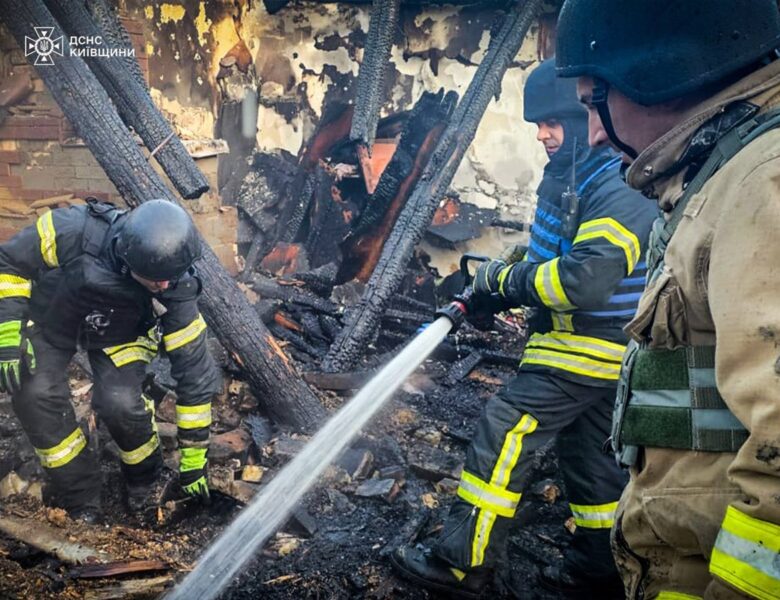 Масований удар по Київщині: серед загиблих діти