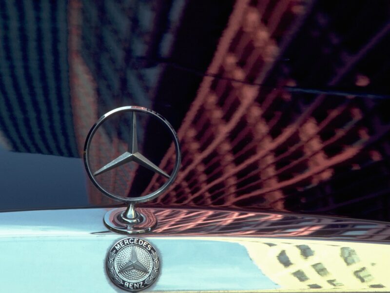 Mercedes перевищив очікування прибутків