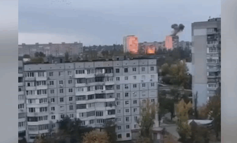 Моменти влучань у Херсоні показали на відео