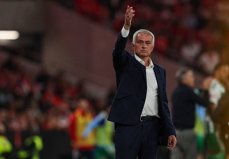 Моурінью оцінив підготовку Бенфіки до матчу з Порту на тлі хвороби гравців