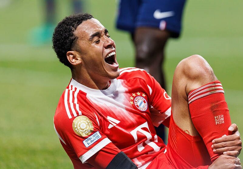 Мусіала провів тренування після перелому ноги