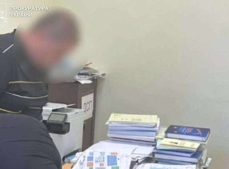 На Буковині викрили посадовців вишів, які продавали місця в аспірантуру