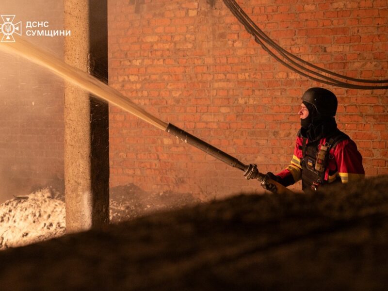 На Сумщині росіяни поцілили в об’єкт інфраструктури, є знеструмлення