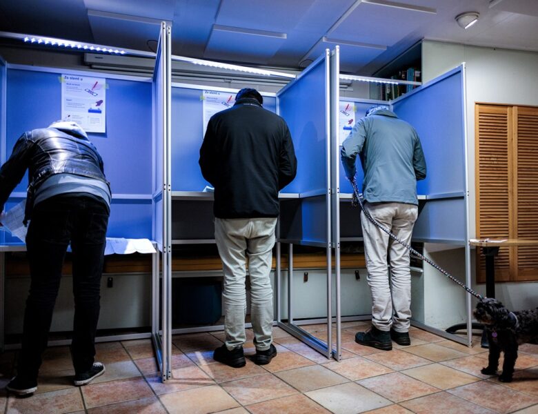 На виборах у Нідерландах лідирують соціал-ліберали