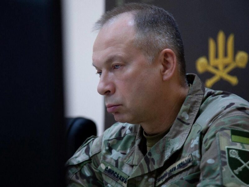 Навчальні центри ЗСУ переносять углиб України – Сирський