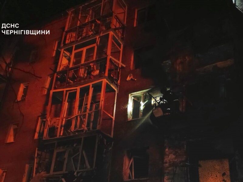 Нічний обстріл Ніжина: у ДСНС показали наслідки