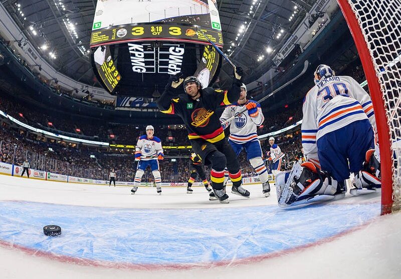 НХЛ: Ванкувер і Калгарі святкують перемоги