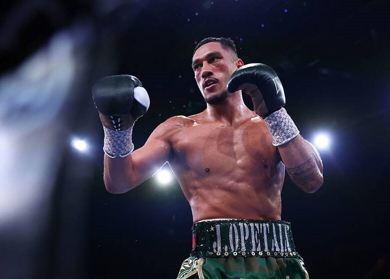 Опетая готовий до бою: оголошено суперника та дату зустрічі