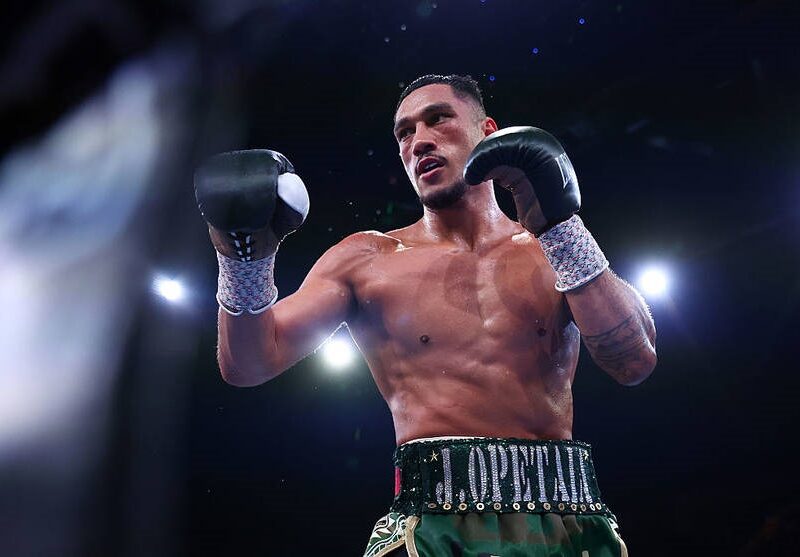 Опетая готовий до бою: оголошено суперника та дату зустрічі