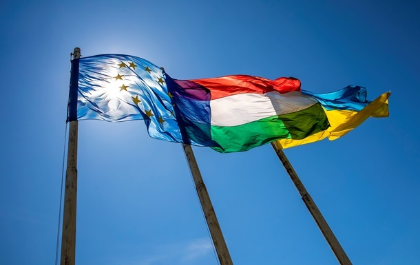 Орбан проти: саміт Євроради затвердив допомогу Україні