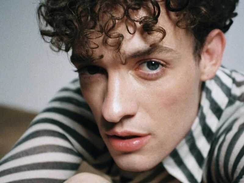 Переможці Євробачення-2024 Nemo потрапили під обстріл у Києві