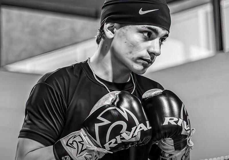 Пішов з життя 17-річний син боксера на прізвисько Грім, що помер у 37 років