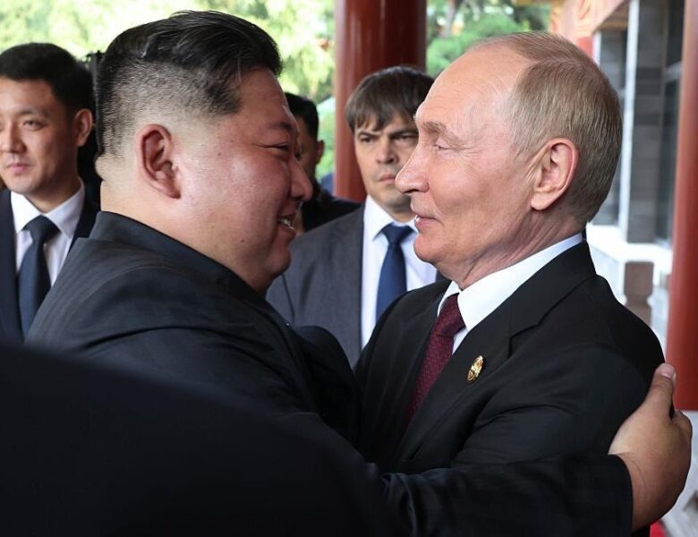 Південна Корея заявила, що Росія допомагає КНДР з розробкою субмарин