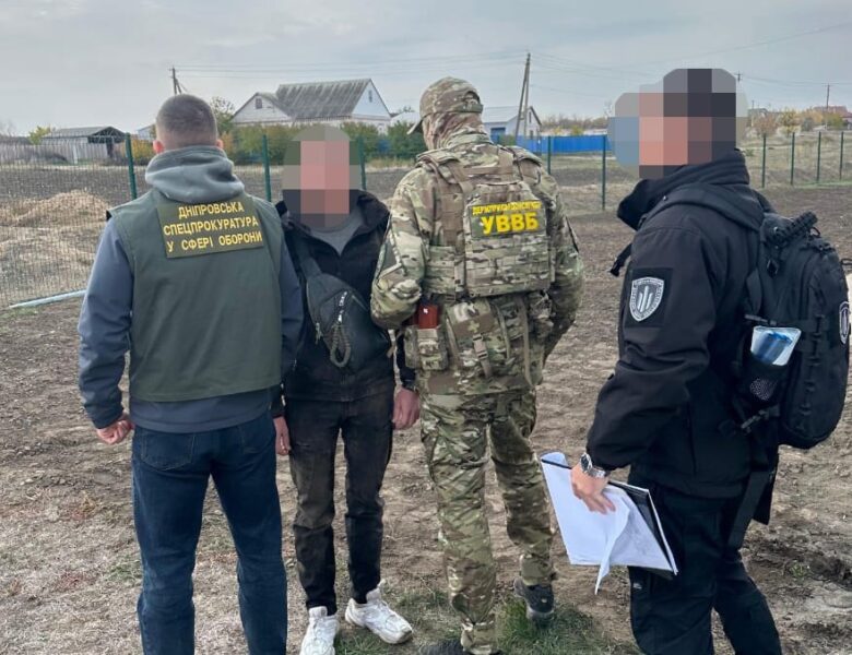 Прикордонник обіцяв за $5 тис. працевлаштувати знайомого у тил