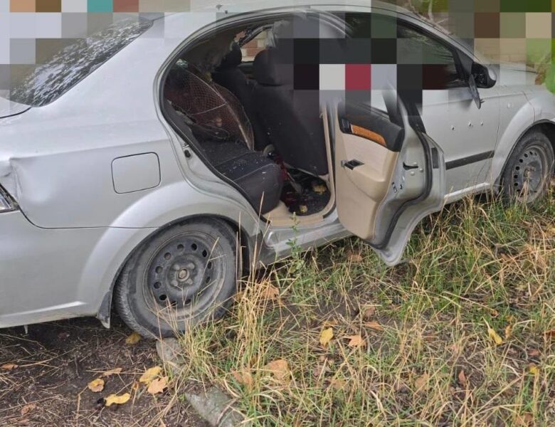 Росіяни атакували авто в Херсоні: двоє загиблих і одна поранена