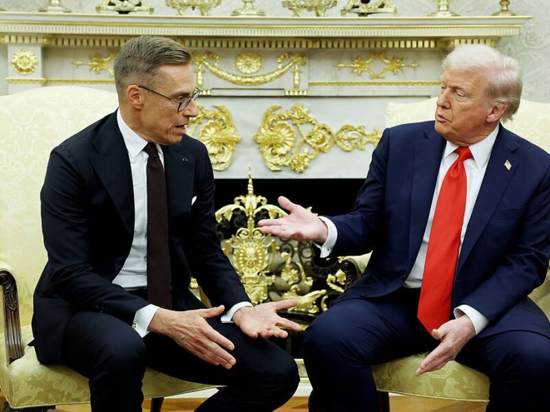 Росіяни кружляють навколо Трампа – глава Фінляндії