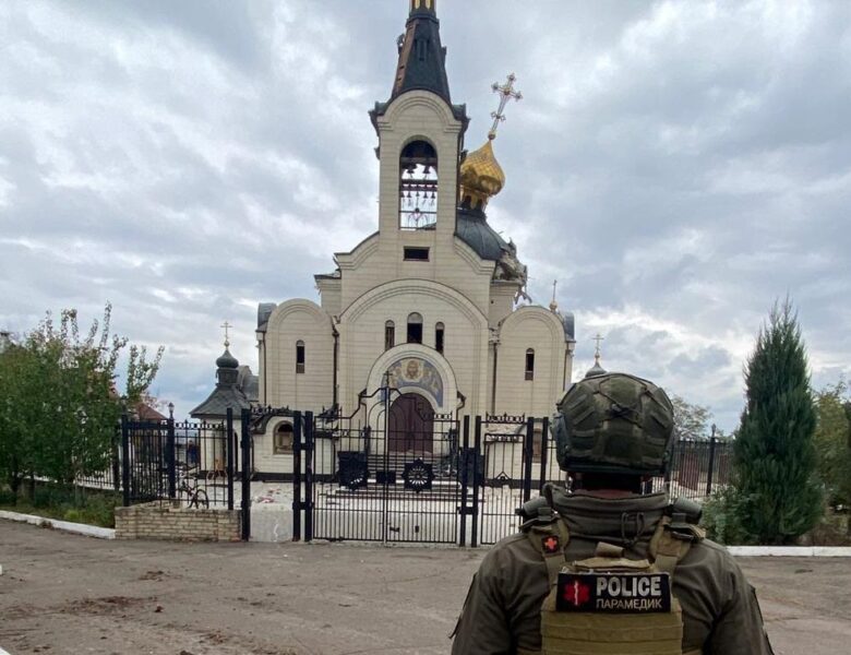 Росіяни скинули бомбу на храм УПЦ в Костянтинівці: є загиблі
