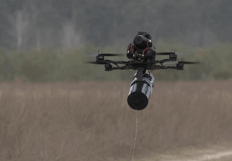 Росіяни вдарили дроном на оптоволокні по авто у Краматорську