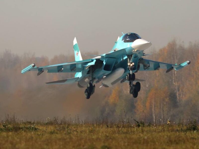 Російській армії передали партію літаків Су-34