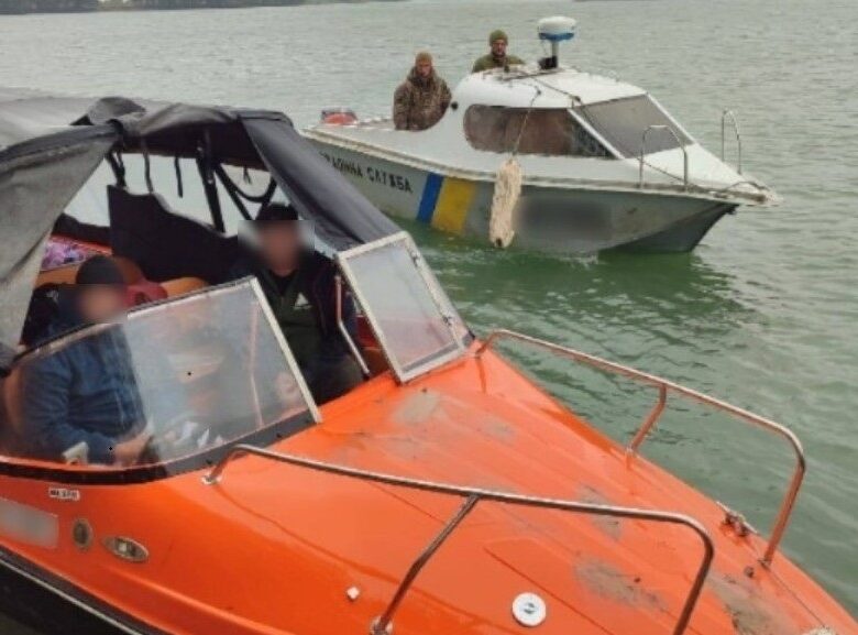 Румунські катери порушили кордон України на Дунаї