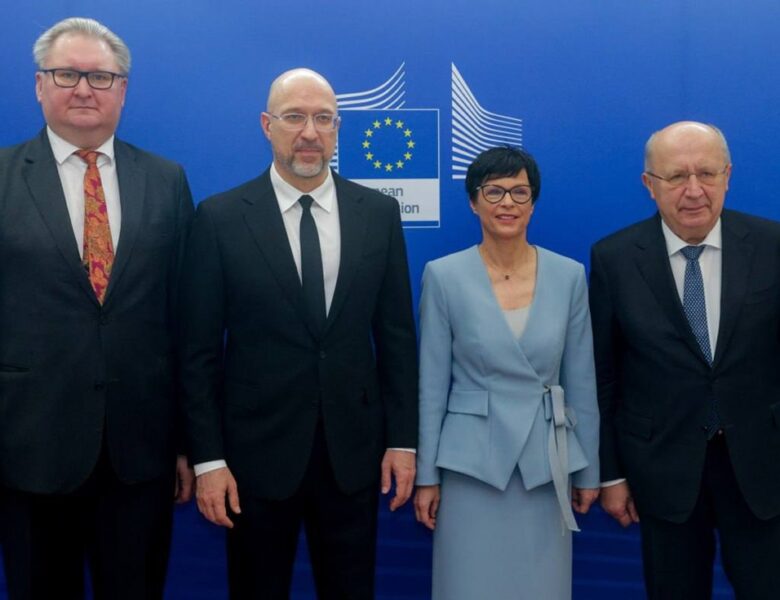 Шмигаль зустрівся з єврокомісарами в Брюсселі