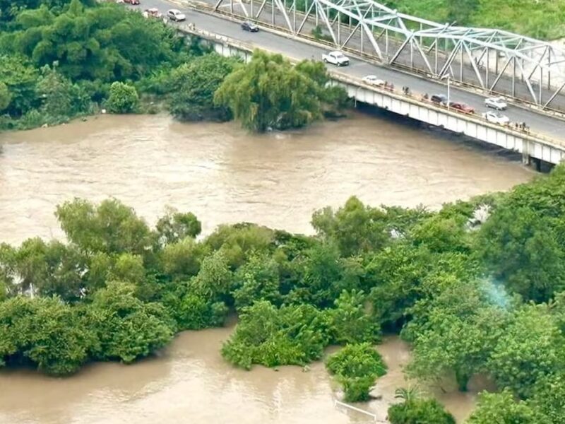 Сильні зливи в Мексиці забрали понад два десятки життів