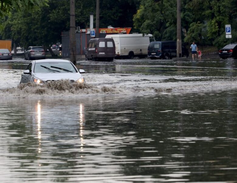 Синоптики пояснили, чому Одесу накрили рекордні дощі