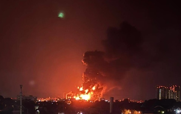 США допомагають Україні бити по НПЗ в Росії – ЗМІ