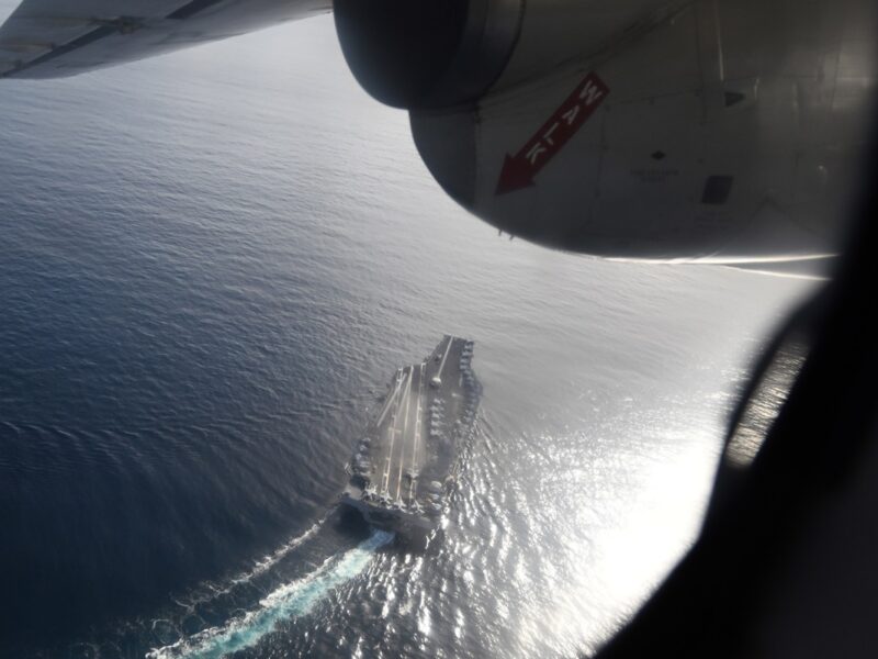 США відправили авіаносець до Південної Америки