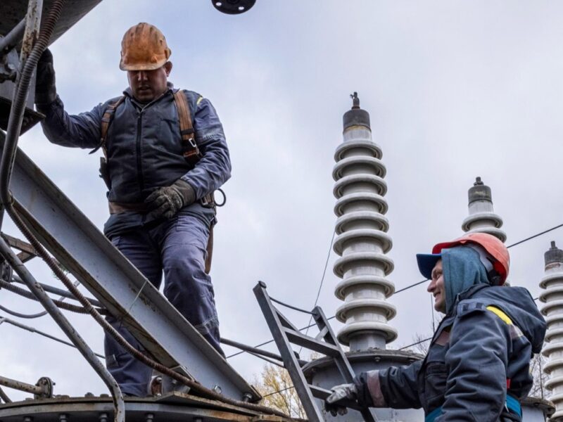 Стало відомо, де зранку діють аварійні відключення