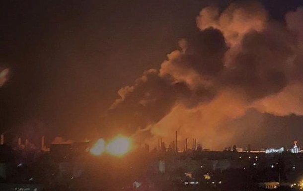 Стало відомо, які плани Росії зірвали удари по НПЗ