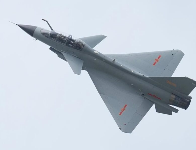 Стратегічна авіація Китаю проводить навчання поблизу берегів Тайваню