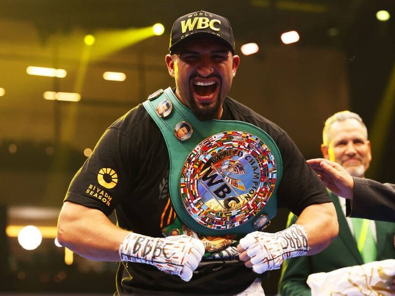 Тимчасовий чемпіон WBC націлився на бій з Усиком