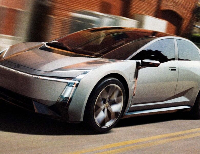 Toyota показала нову Corolla