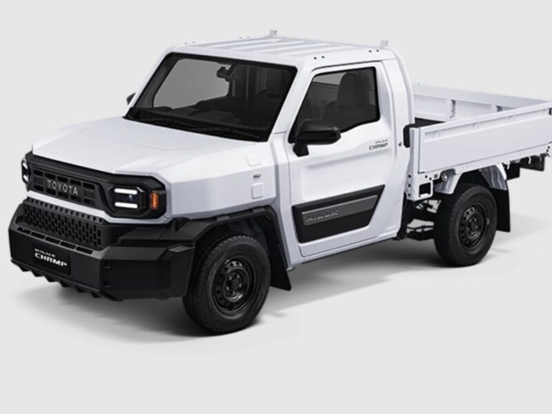 Toyota представила скорочений Hilux Champ