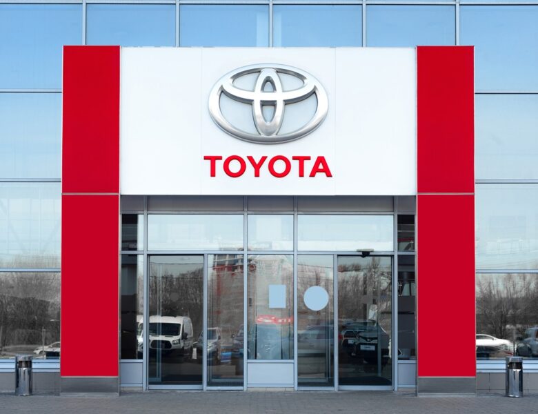 Toyota спростувала заяву Трампа про $10 млрд інвестицій у США