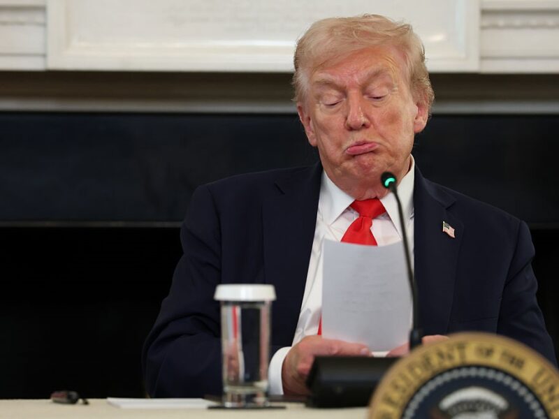 Трамп чекає на переговори. Що з припиненням вогню?